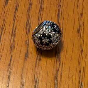 Elegant Silver and Black Crystal Charm. Pandora. 925.